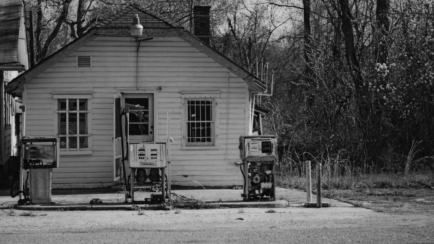 Mom and Pop's Gas Station